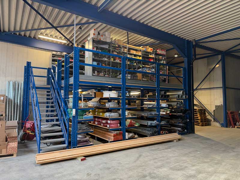 draagarmrek db-storage bij WEM renovatie in Kruibeke